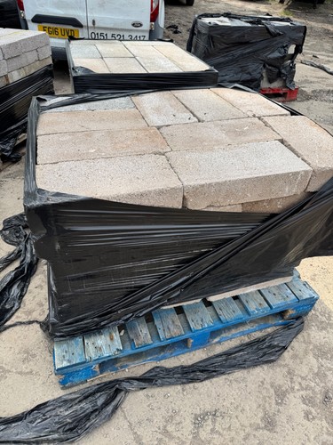 Used solid concrete block - used,